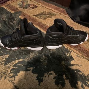 Jordan 13s university’s size 7y